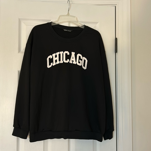 😎SHEIN CHICAGO XL CREWNECK😎 - Picture 1 of 2